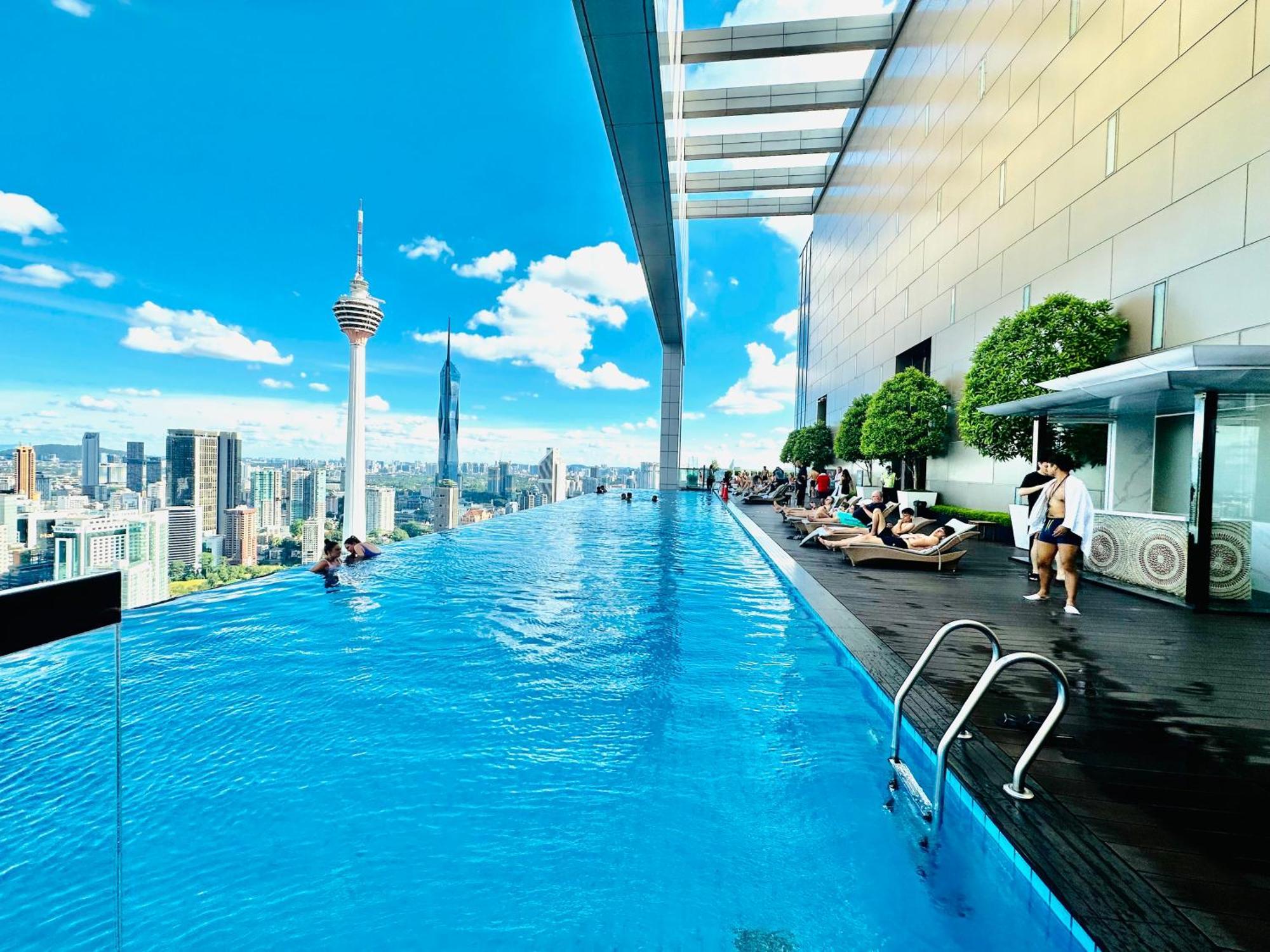 The Platinum Kuala Lumpur By Cozy White Apartment Exterior photo